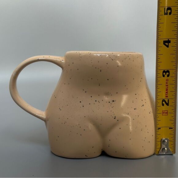 Urban Outfitters Female Form Sculpture Art Speckled Beige 12 oz Coffee Mug - Picture 10 of 12